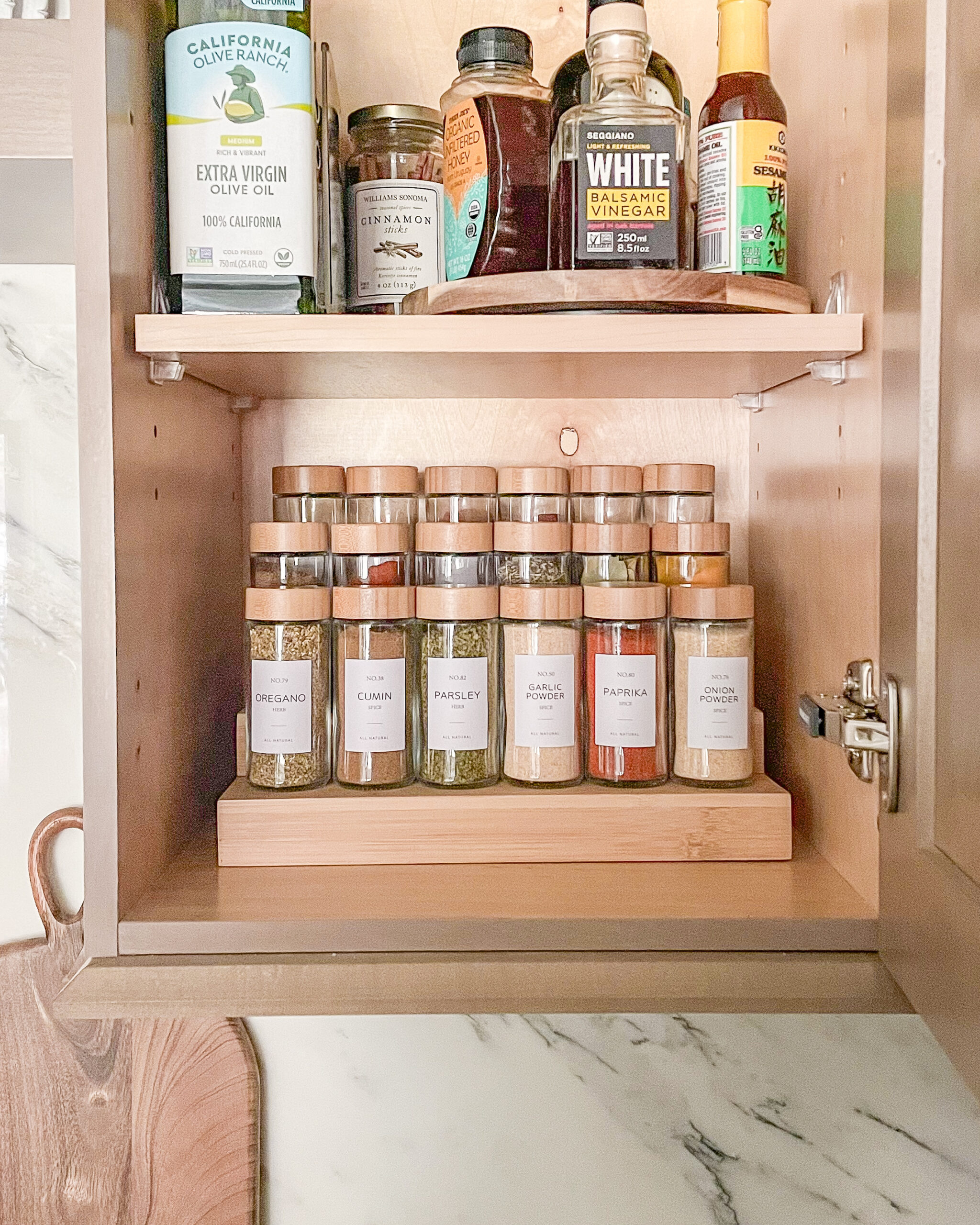 Organization Essentials | Starting The New Year Fresh : kitchen organization, kitchen organizers, sink caddy, elevated kitchen finds, kitchen decor, spice rack, bamboo spice rack, spice containers, glass spice jars